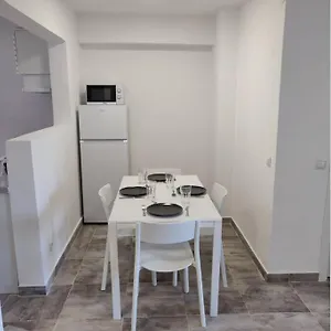  Appartement 2 Bedroom In Center With Pool And Parking